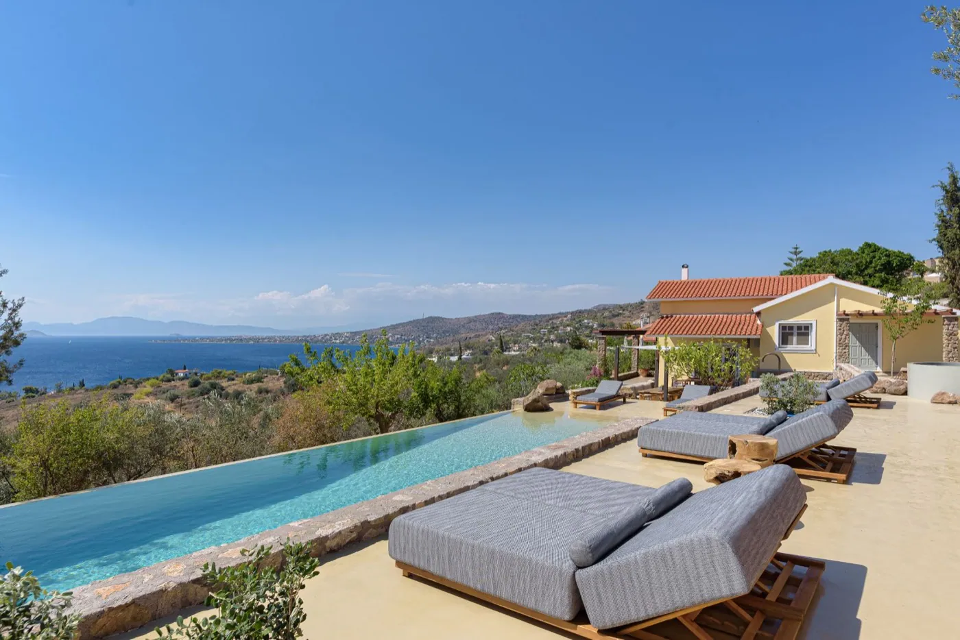 Villa Melitta — the infinity pool
